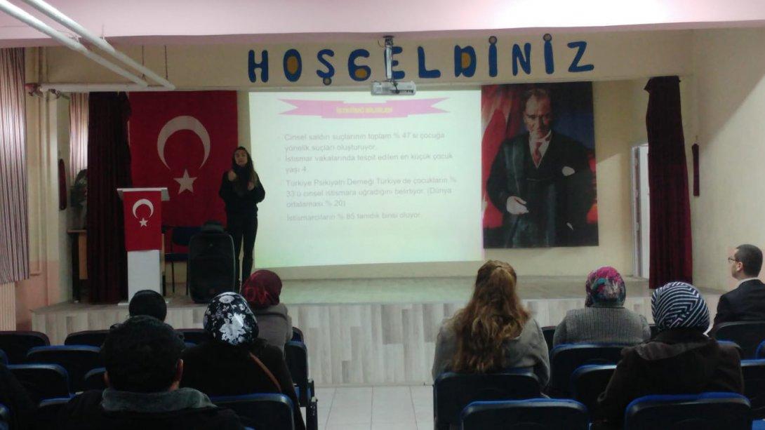 Atatürk İlkokulu Velilerine Yönelik Eğitim Semineri Düzenlendi