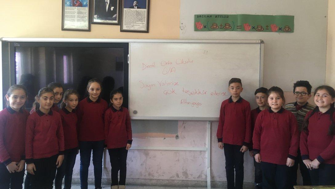 Dirmil Ortaokulu ve İmam Hatip Ortaokulu Sınıflarımıza Etkileşimli Tahta Montajı Yapılmıştır